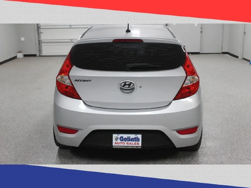 2016 Hyundai Accent SE 5-Door 6A (KMHCT5AE1GU) with an 1.6L L4 DOHC 16V engine, 6A transmission, located at 5170 N La Cholla Blvd, Tucson, AZ, 85705, (520) 989-0282, 32.228245, -111.011742 - Are you ready to elevate your daily commute or embark on weekend adventures? The 2016 Hyundai Accent Hatchback is the perfect blend of style, efficiency, and practicality, making it an ideal choice for budget-conscious buyers and growing families alike. With impressive fuel efficiency and a spacious - Photo#3