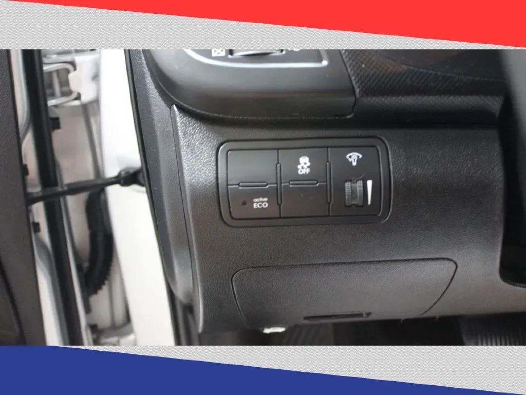 2016 Hyundai Accent SE 5-Door 6A (KMHCT5AE1GU) with an 1.6L L4 DOHC 16V engine, 6A transmission, located at 5170 N La Cholla Blvd, Tucson, AZ, 85705, (520) 989-0282, 32.228245, -111.011742 - Are you ready to elevate your daily commute or embark on weekend adventures? The 2016 Hyundai Accent Hatchback is the perfect blend of style, efficiency, and practicality, making it an ideal choice for budget-conscious buyers and growing families alike. With impressive fuel efficiency and a spacious - Photo#13