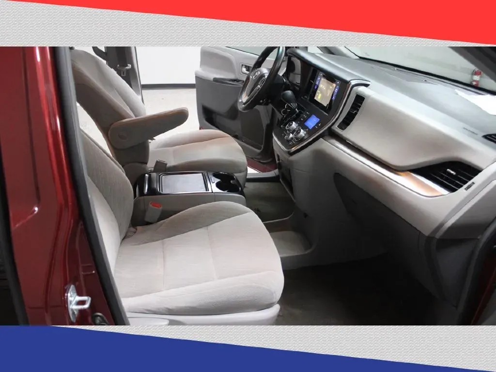 2017 Toyota Sienna LE 8-Passenger (5TDKZ3DC7HS) with an 3.5L V6 EFI DOHC 24V engine, 8A transmission, located at 5170 N La Cholla Blvd, Tucson, AZ, 85705, (520) 989-0282, 32.228245, -111.011742 - Looking for the perfect family minivan that can handle weekend adventures, school runs, and everything in between? Look no further than this stunning 2017 Toyota Sienna LE Auto Access Seat, available now at Goliath Auto Sales in Tucson, AZ. Whether you're navigating the busy streets of Oro Valley or - Photo#26