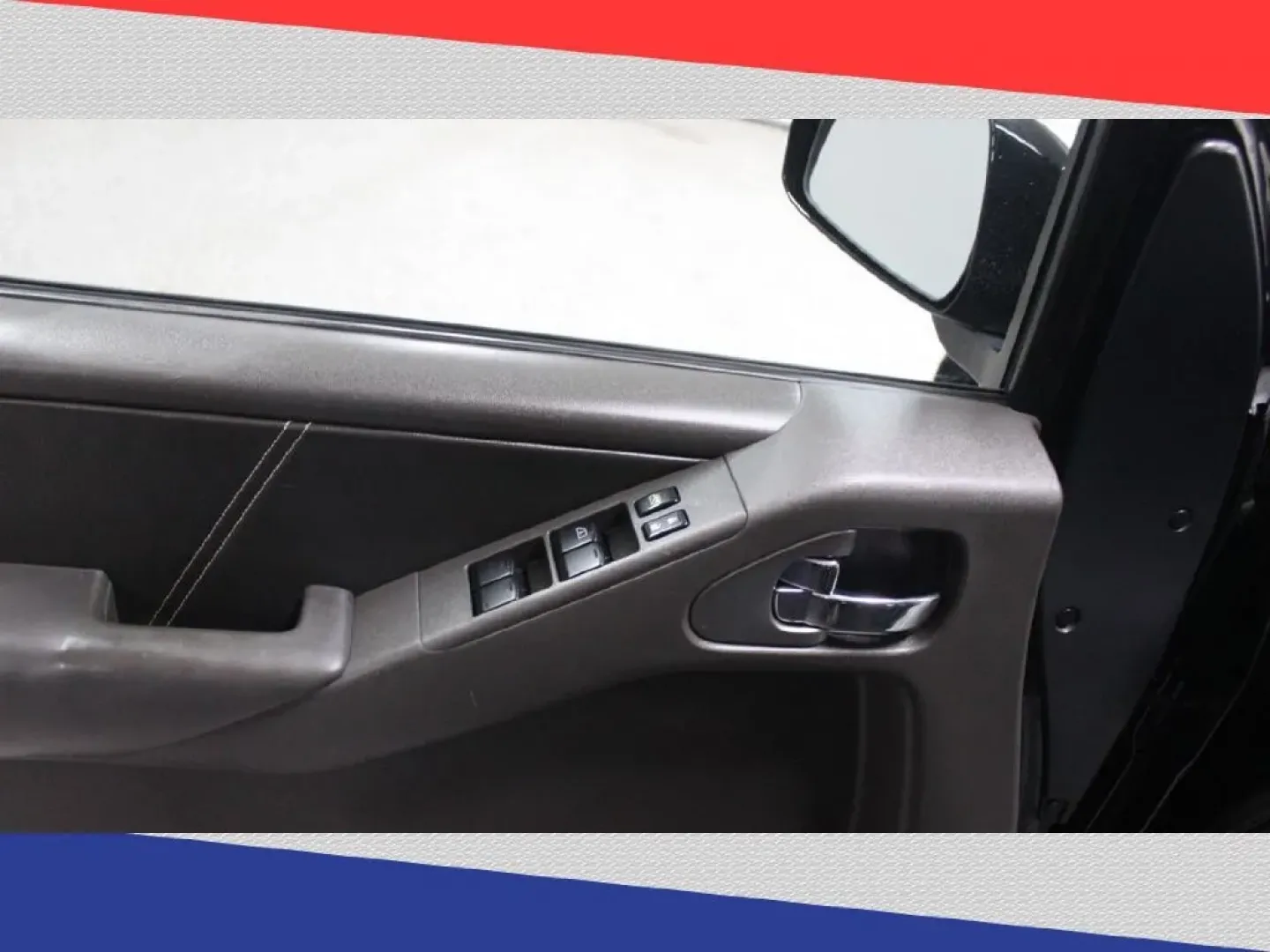 2014 Nissan Frontier SL Crew Cab 4WD (1N6AD0EV8EN) with an 4.0L V6 DOHC 24V engine, 5-Speed Automatic transmission, located at 5170 N La Cholla Blvd, Tucson, AZ, 85705, (520) 989-0282, 32.228245, -111.011742 - **Experience Adventure with the 2014 Nissan Frontier at Goliath Auto Sales!**<br /> <br /> If you're looking for a rugged, versatile vehicle that can handle everything from weekend adventures to daily commutes, look no further than this 2014 Nissan Frontier crew cab pickup. Whether you're hauling ge - Photo#12