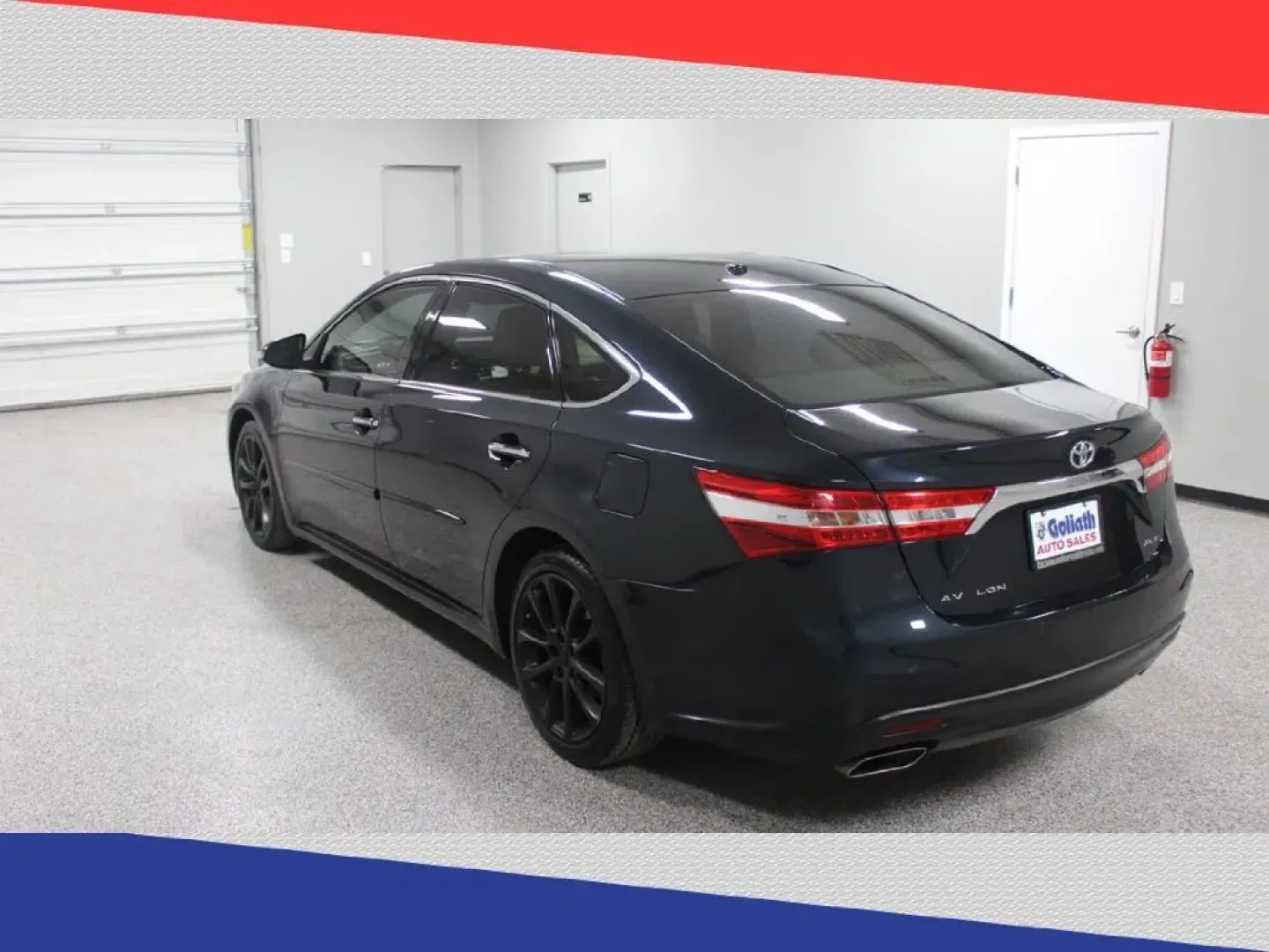 2015 Toyota Avalon XLE (4T1BK1EB7FU) with an 3.5L V6 DOHC 24V engine, 6-Speed Automatic transmission, located at 5170 N La Cholla Blvd, Tucson, AZ, 85705, (520) 989-0282, 32.228245, -111.011742 - Are you searching for a dignified yet affordable sedan that offers style, comfort, and reliability? Look no further than Goliath Auto Sales in Tucson, AZ, where we present this stunning 2015 Toyota Avalon. With spacious seating for five and an elegant design, this pre-owned sedan is perfect for grow - Photo#4