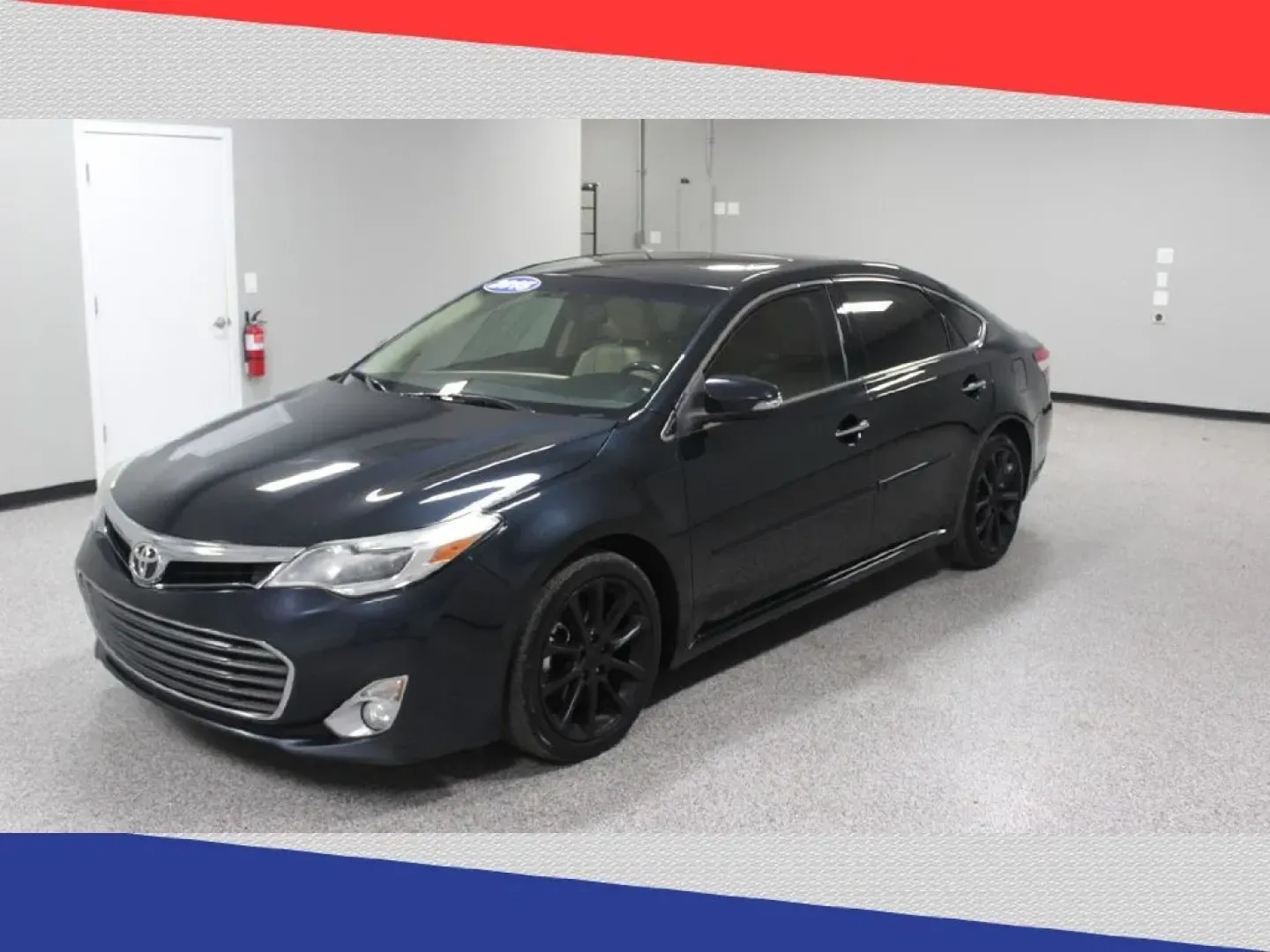 2015 Toyota Avalon XLE (4T1BK1EB7FU) with an 3.5L V6 DOHC 24V engine, 6-Speed Automatic transmission, located at 5170 N La Cholla Blvd, Tucson, AZ, 85705, (520) 989-0282, 32.228245, -111.011742 - Are you searching for a dignified yet affordable sedan that offers style, comfort, and reliability? Look no further than Goliath Auto Sales in Tucson, AZ, where we present this stunning 2015 Toyota Avalon. With spacious seating for five and an elegant design, this pre-owned sedan is perfect for grow - Photo#6
