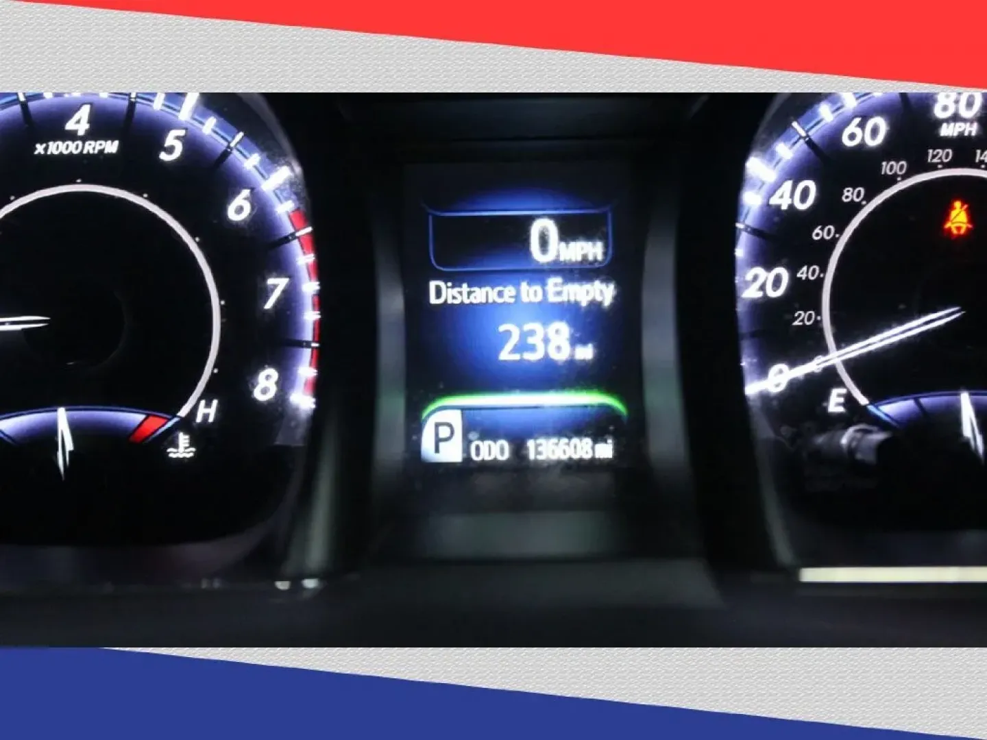 2015 Toyota Avalon XLE (4T1BK1EB7FU) with an 3.5L V6 DOHC 24V engine, 6-Speed Automatic transmission, located at 5170 N La Cholla Blvd, Tucson, AZ, 85705, (520) 989-0282, 32.228245, -111.011742 - Are you searching for a dignified yet affordable sedan that offers style, comfort, and reliability? Look no further than Goliath Auto Sales in Tucson, AZ, where we present this stunning 2015 Toyota Avalon. With spacious seating for five and an elegant design, this pre-owned sedan is perfect for grow - Photo#9