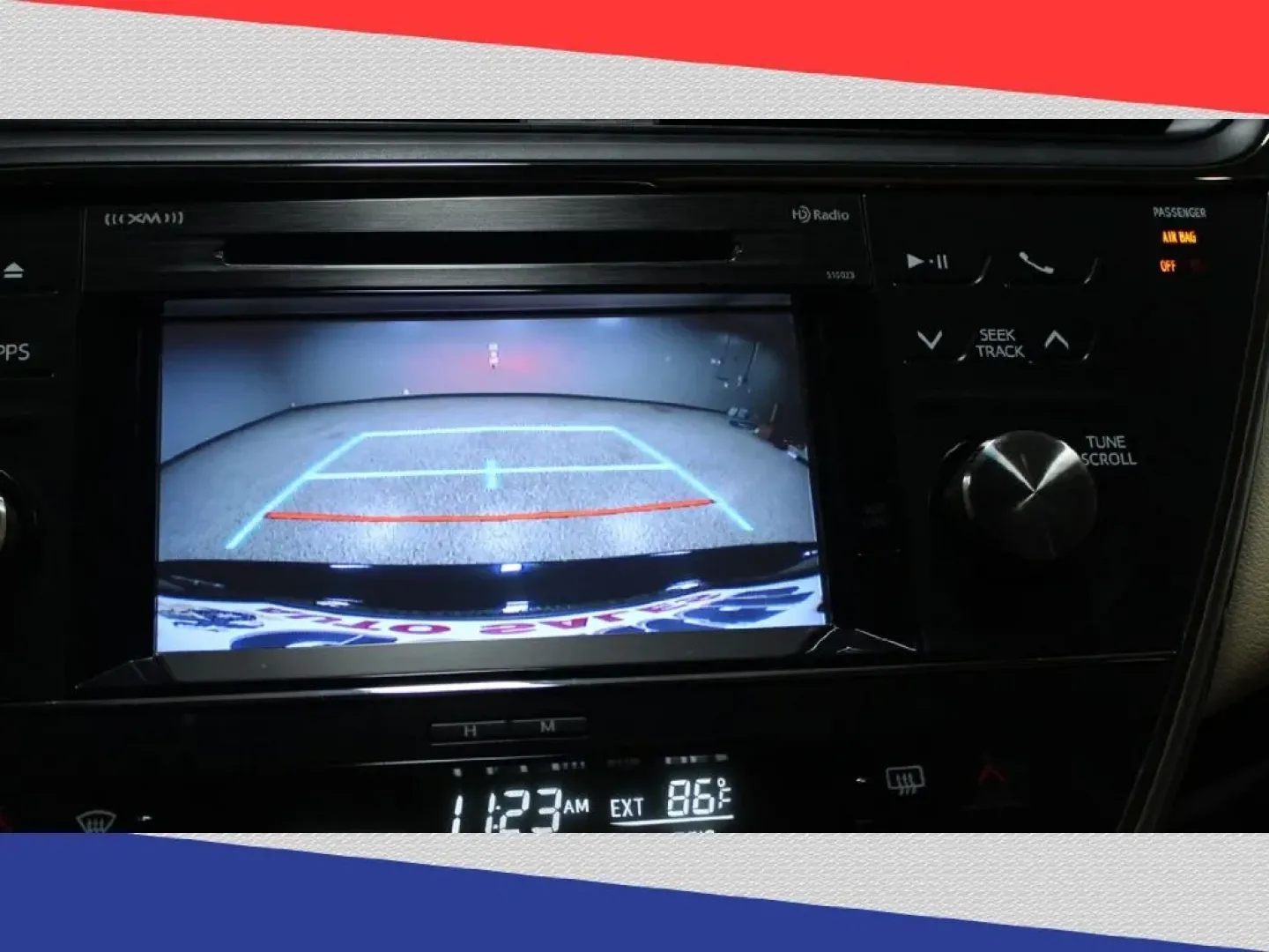 2015 Toyota Avalon XLE (4T1BK1EB7FU) with an 3.5L V6 DOHC 24V engine, 6-Speed Automatic transmission, located at 5170 N La Cholla Blvd, Tucson, AZ, 85705, (520) 989-0282, 32.228245, -111.011742 - Are you searching for a dignified yet affordable sedan that offers style, comfort, and reliability? Look no further than Goliath Auto Sales in Tucson, AZ, where we present this stunning 2015 Toyota Avalon. With spacious seating for five and an elegant design, this pre-owned sedan is perfect for grow - Photo#18