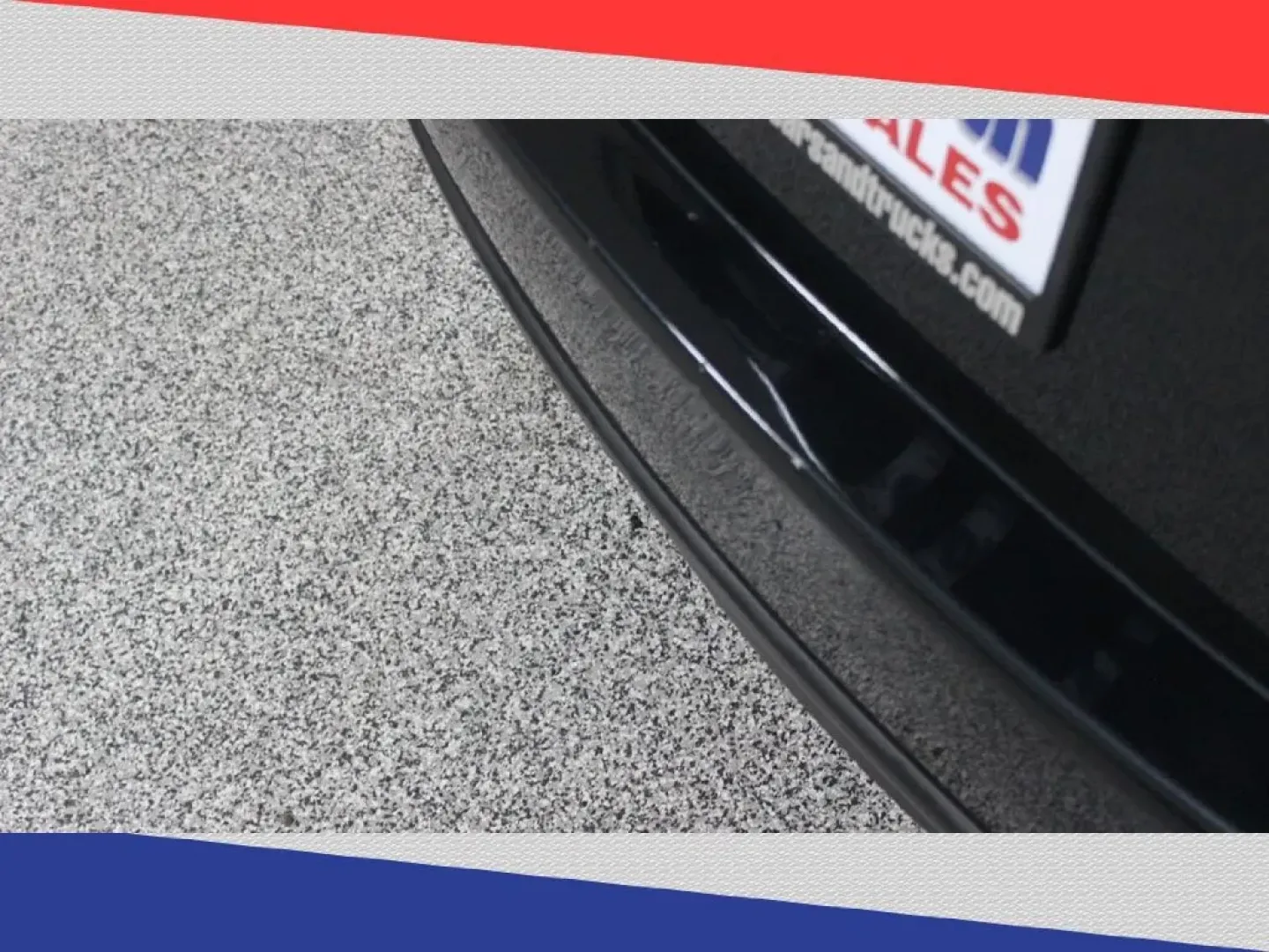 2015 Toyota Avalon XLE (4T1BK1EB7FU) with an 3.5L V6 DOHC 24V engine, 6-Speed Automatic transmission, located at 5170 N La Cholla Blvd, Tucson, AZ, 85705, (520) 989-0282, 32.228245, -111.011742 - Are you searching for a dignified yet affordable sedan that offers style, comfort, and reliability? Look no further than Goliath Auto Sales in Tucson, AZ, where we present this stunning 2015 Toyota Avalon. With spacious seating for five and an elegant design, this pre-owned sedan is perfect for grow - Photo#35