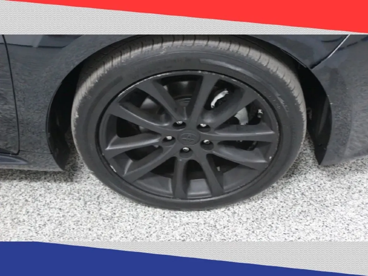 2015 Toyota Avalon XLE (4T1BK1EB7FU) with an 3.5L V6 DOHC 24V engine, 6-Speed Automatic transmission, located at 5170 N La Cholla Blvd, Tucson, AZ, 85705, (520) 989-0282, 32.228245, -111.011742 - Are you searching for a dignified yet affordable sedan that offers style, comfort, and reliability? Look no further than Goliath Auto Sales in Tucson, AZ, where we present this stunning 2015 Toyota Avalon. With spacious seating for five and an elegant design, this pre-owned sedan is perfect for grow - Photo#38