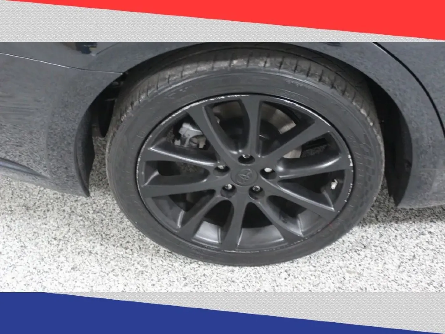 2015 Toyota Avalon XLE (4T1BK1EB7FU) with an 3.5L V6 DOHC 24V engine, 6-Speed Automatic transmission, located at 5170 N La Cholla Blvd, Tucson, AZ, 85705, (520) 989-0282, 32.228245, -111.011742 - Are you searching for a dignified yet affordable sedan that offers style, comfort, and reliability? Look no further than Goliath Auto Sales in Tucson, AZ, where we present this stunning 2015 Toyota Avalon. With spacious seating for five and an elegant design, this pre-owned sedan is perfect for grow - Photo#39