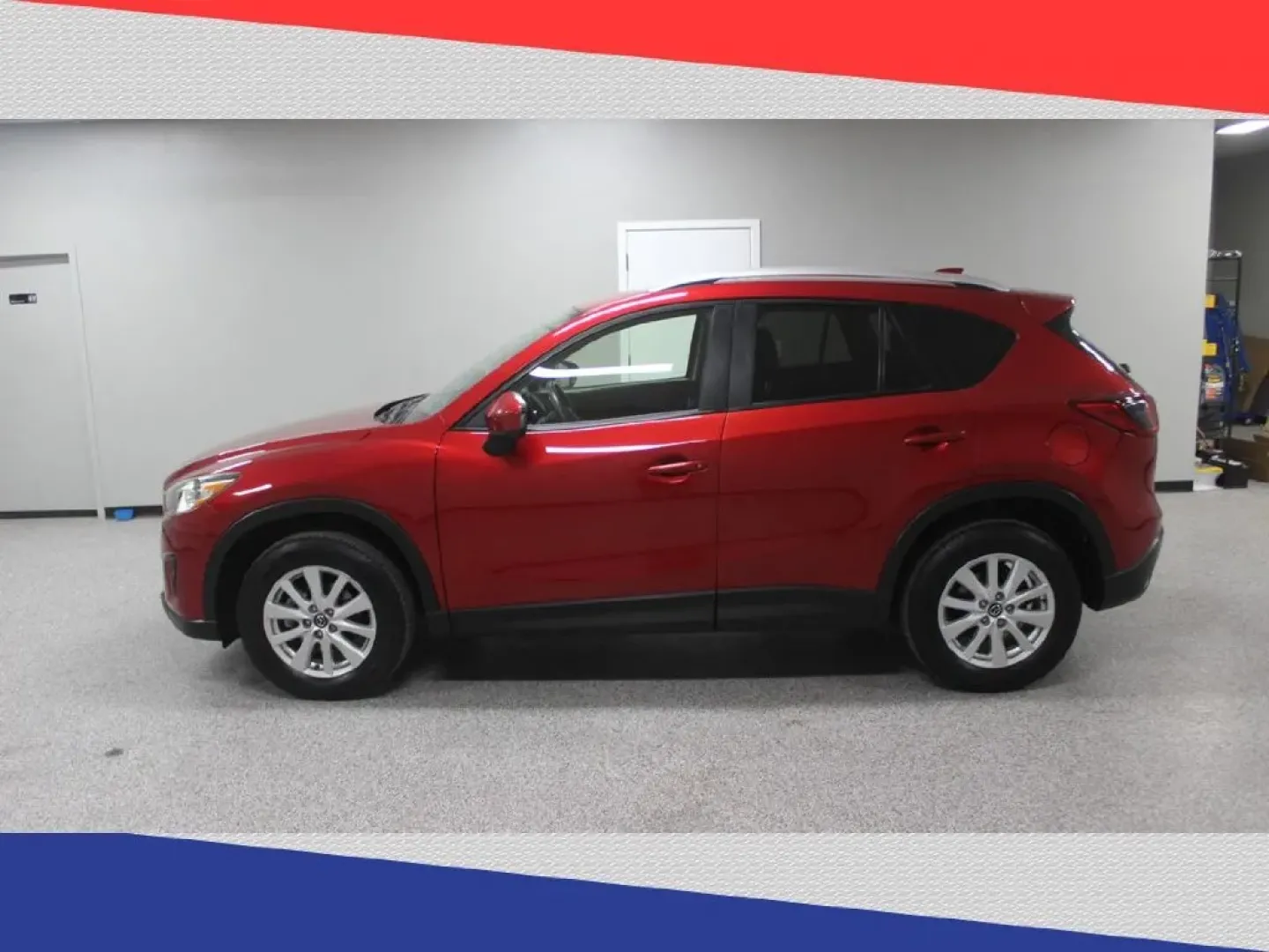 2014 Mazda CX-5 Touring AWD (JM3KE4CY6E0) with an 2.5L L4 DOHC 16V engine, 6-Speed Automatic transmission, located at 5170 N La Cholla Blvd, Tucson, AZ, 85705, (520) 989-0282, 32.228245, -111.011742 - Are you ready to elevate your weekend adventures or tackle daily commutes in style? Look no further than this fantastic 2014 Mazda CX-5, available exclusively at Goliath Auto Sales in Tucson, AZ! Whether you're planning a family road trip or simply need a reliable and spacious vehicle for your daily - Photo#5
