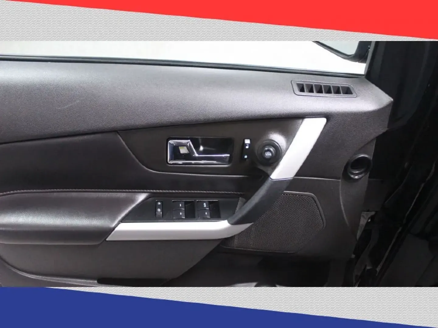 2014 Ford Edge SEL FWD (2FMDK3JC0EB) with an 3.5L V6 DOHC 24V engine, 6-Speed Automatic transmission, located at 5170 N La Cholla Blvd, Tucson, AZ, 85705, (520) 989-0282, 32.228245, -111.011742 - Looking for the perfect vehicle that can keep up with your active lifestyle? Look no further than this 2014 Ford Edge, a versatile and stylish SUV that is ideal for both daily commutes and weekend adventures. With room for five passengers and a spacious cargo area, this pre-owned gem is perfect for - Photo#12