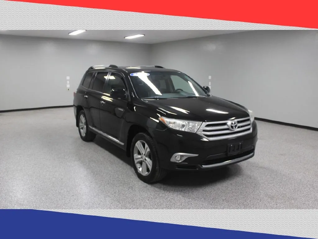 photo of 2013 Toyota Highlander Limited 2WD