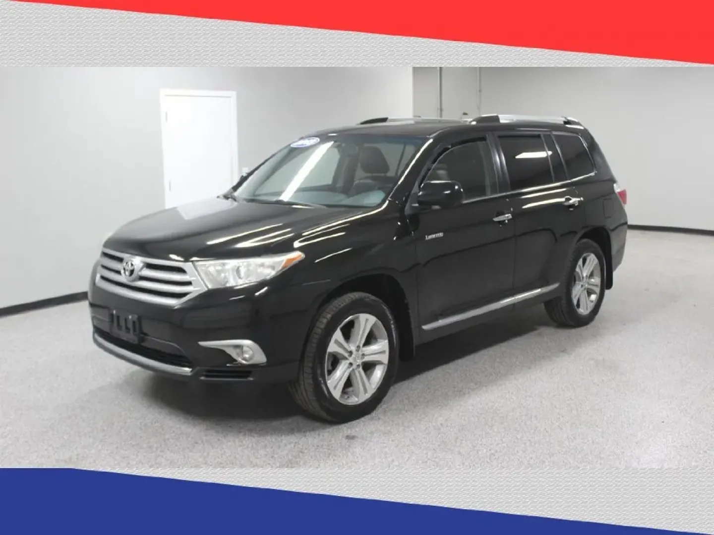 2013 Toyota Highlander Limited 2WD (5TDYK3EH1DS) with an 3.5L V6 DOHC 24V engine, 5-Speed Automatic transmission, located at 5170 N La Cholla Blvd, Tucson, AZ, 85705, (520) 989-0282, 32.228245, -111.011742 - Are you ready to elevate your family adventures or weekend getaways? Look no further than this 2013 Toyota Highlander, a perfect blend of space, comfort, and versatility. Ideal for growing families or those needing ample room for friends and gear, this SUV effortlessly accommodates up to seven passe - Photo#6