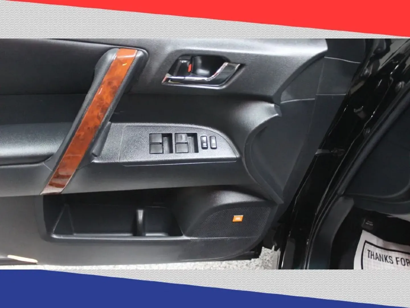 2013 Toyota Highlander Limited 2WD (5TDYK3EH1DS) with an 3.5L V6 DOHC 24V engine, 5-Speed Automatic transmission, located at 5170 N La Cholla Blvd, Tucson, AZ, 85705, (520) 989-0282, 32.228245, -111.011742 - Are you ready to elevate your family adventures or weekend getaways? Look no further than this 2013 Toyota Highlander, a perfect blend of space, comfort, and versatility. Ideal for growing families or those needing ample room for friends and gear, this SUV effortlessly accommodates up to seven passe - Photo#12