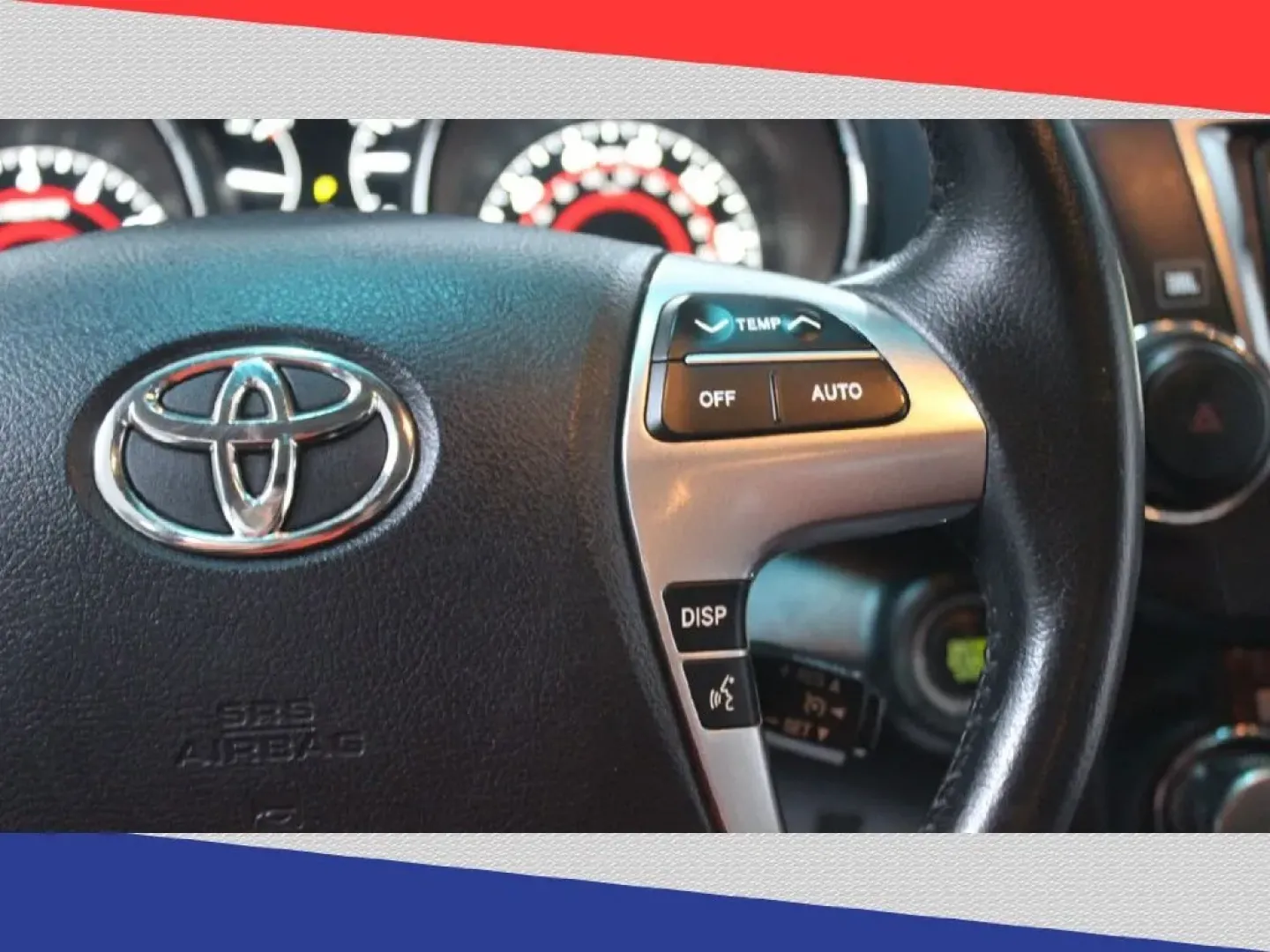 2013 Toyota Highlander Limited 2WD (5TDYK3EH1DS) with an 3.5L V6 DOHC 24V engine, 5-Speed Automatic transmission, located at 5170 N La Cholla Blvd, Tucson, AZ, 85705, (520) 989-0282, 32.228245, -111.011742 - Are you ready to elevate your family adventures or weekend getaways? Look no further than this 2013 Toyota Highlander, a perfect blend of space, comfort, and versatility. Ideal for growing families or those needing ample room for friends and gear, this SUV effortlessly accommodates up to seven passe - Photo#16