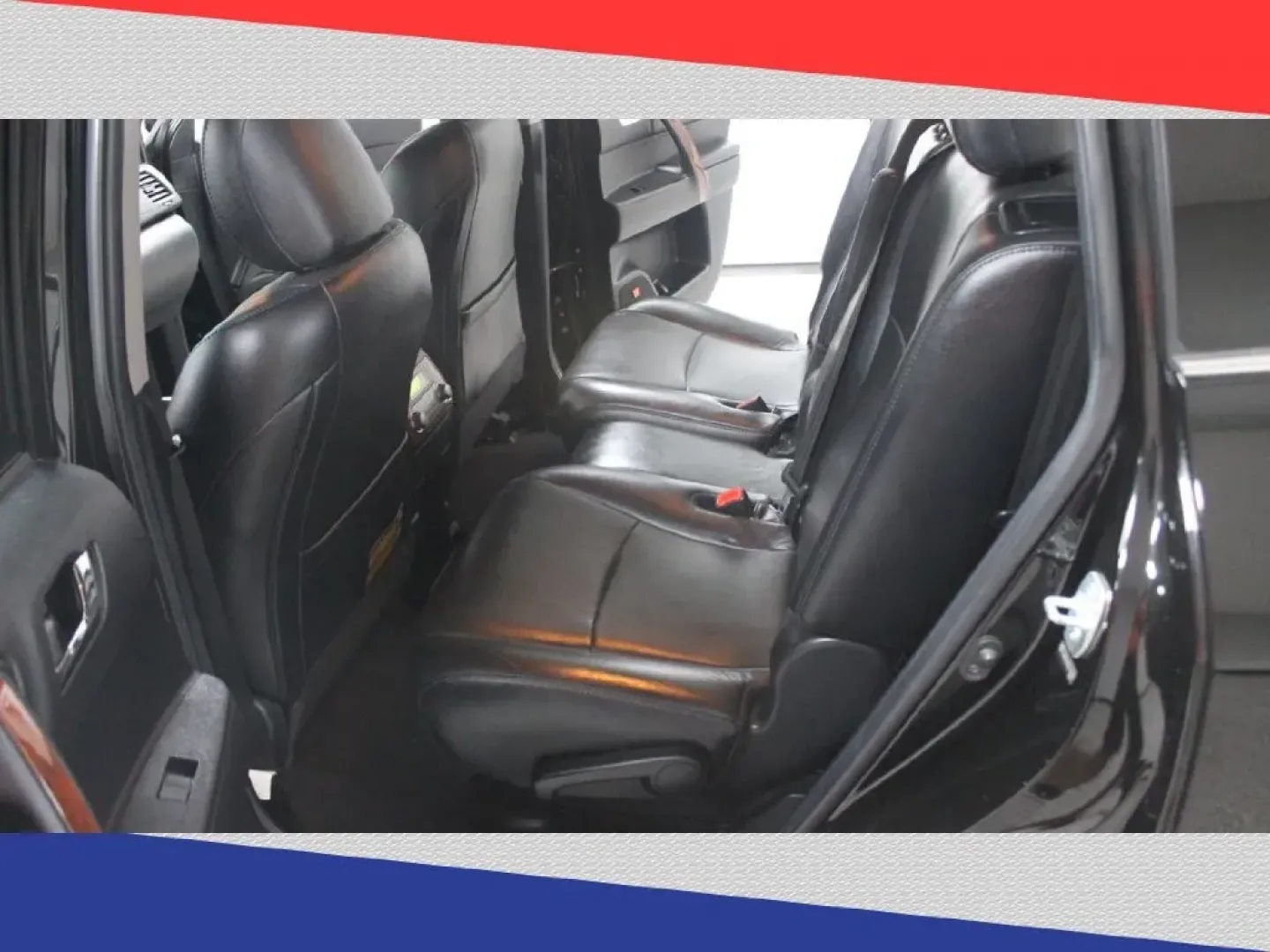 2013 Toyota Highlander Limited 2WD (5TDYK3EH1DS) with an 3.5L V6 DOHC 24V engine, 5-Speed Automatic transmission, located at 5170 N La Cholla Blvd, Tucson, AZ, 85705, (520) 989-0282, 32.228245, -111.011742 - Are you ready to elevate your family adventures or weekend getaways? Look no further than this 2013 Toyota Highlander, a perfect blend of space, comfort, and versatility. Ideal for growing families or those needing ample room for friends and gear, this SUV effortlessly accommodates up to seven passe - Photo#26