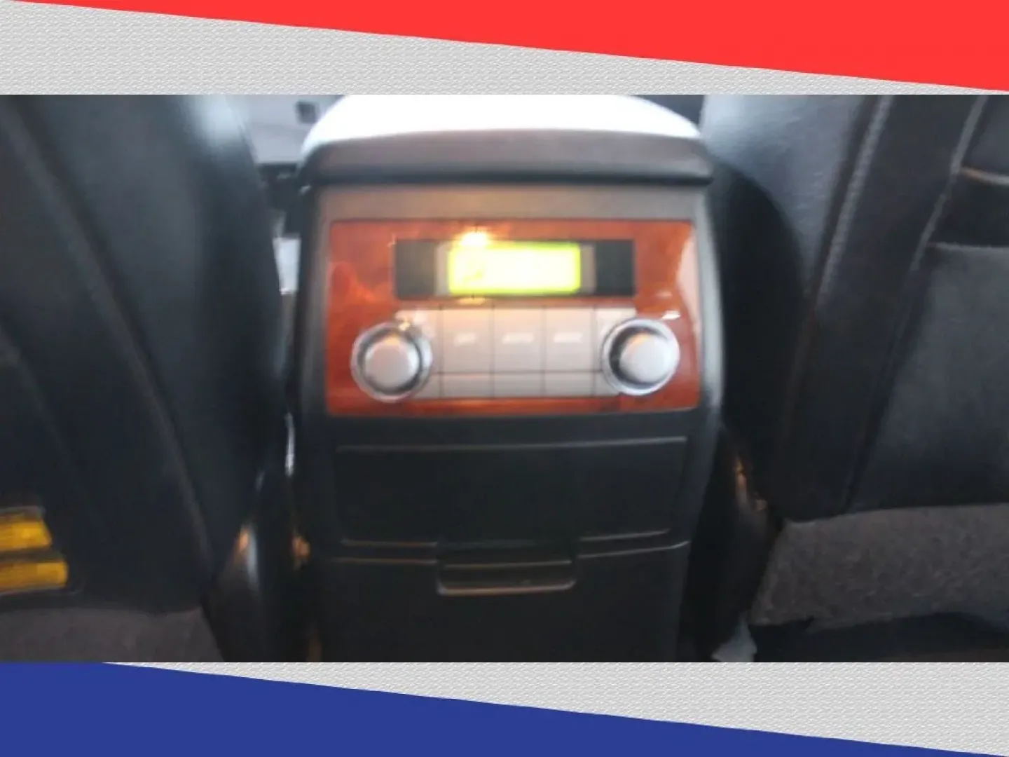 2013 Toyota Highlander Limited 2WD (5TDYK3EH1DS) with an 3.5L V6 DOHC 24V engine, 5-Speed Automatic transmission, located at 5170 N La Cholla Blvd, Tucson, AZ, 85705, (520) 989-0282, 32.228245, -111.011742 - Are you ready to elevate your family adventures or weekend getaways? Look no further than this 2013 Toyota Highlander, a perfect blend of space, comfort, and versatility. Ideal for growing families or those needing ample room for friends and gear, this SUV effortlessly accommodates up to seven passe - Photo#28