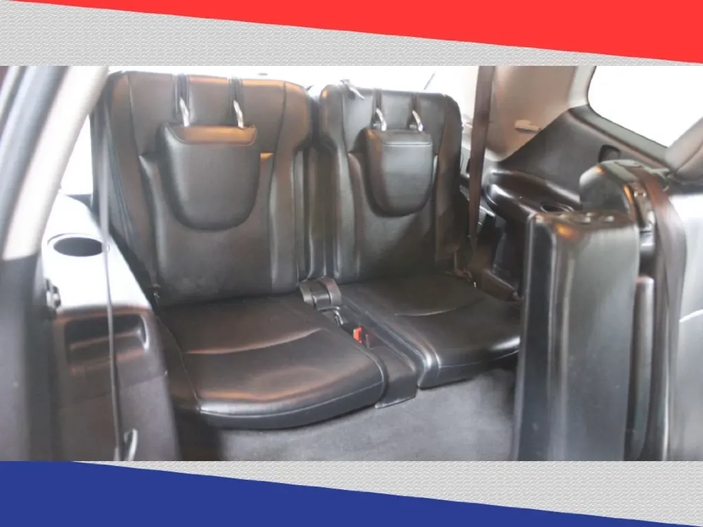 2013 Toyota Highlander Limited 2WD (5TDYK3EH1DS) with an 3.5L V6 DOHC 24V engine, 5-Speed Automatic transmission, located at 5170 N La Cholla Blvd, Tucson, AZ, 85705, (520) 989-0282, 32.228245, -111.011742 - Are you ready to elevate your family adventures or weekend getaways? Look no further than this 2013 Toyota Highlander, a perfect blend of space, comfort, and versatility. Ideal for growing families or those needing ample room for friends and gear, this SUV effortlessly accommodates up to seven passe - Photo#31