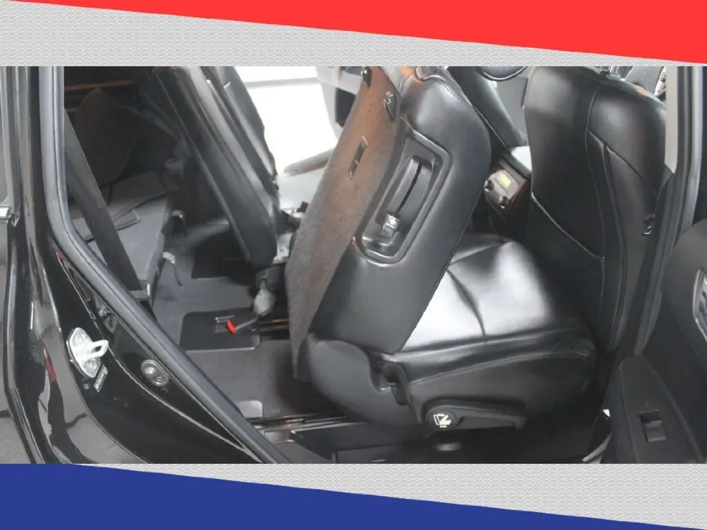 2013 Toyota Highlander Limited 2WD (5TDYK3EH1DS) with an 3.5L V6 DOHC 24V engine, 5-Speed Automatic transmission, located at 5170 N La Cholla Blvd, Tucson, AZ, 85705, (520) 989-0282, 32.228245, -111.011742 - Are you ready to elevate your family adventures or weekend getaways? Look no further than this 2013 Toyota Highlander, a perfect blend of space, comfort, and versatility. Ideal for growing families or those needing ample room for friends and gear, this SUV effortlessly accommodates up to seven passe - Photo#34