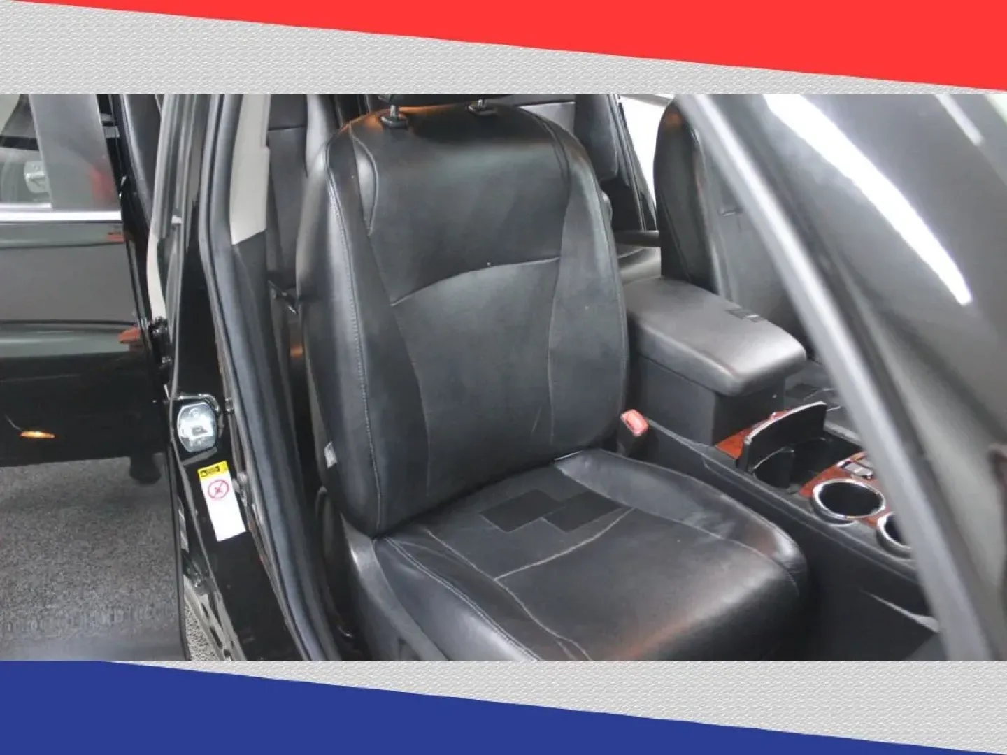 2013 Toyota Highlander Limited 2WD (5TDYK3EH1DS) with an 3.5L V6 DOHC 24V engine, 5-Speed Automatic transmission, located at 5170 N La Cholla Blvd, Tucson, AZ, 85705, (520) 989-0282, 32.228245, -111.011742 - Are you ready to elevate your family adventures or weekend getaways? Look no further than this 2013 Toyota Highlander, a perfect blend of space, comfort, and versatility. Ideal for growing families or those needing ample room for friends and gear, this SUV effortlessly accommodates up to seven passe - Photo#37