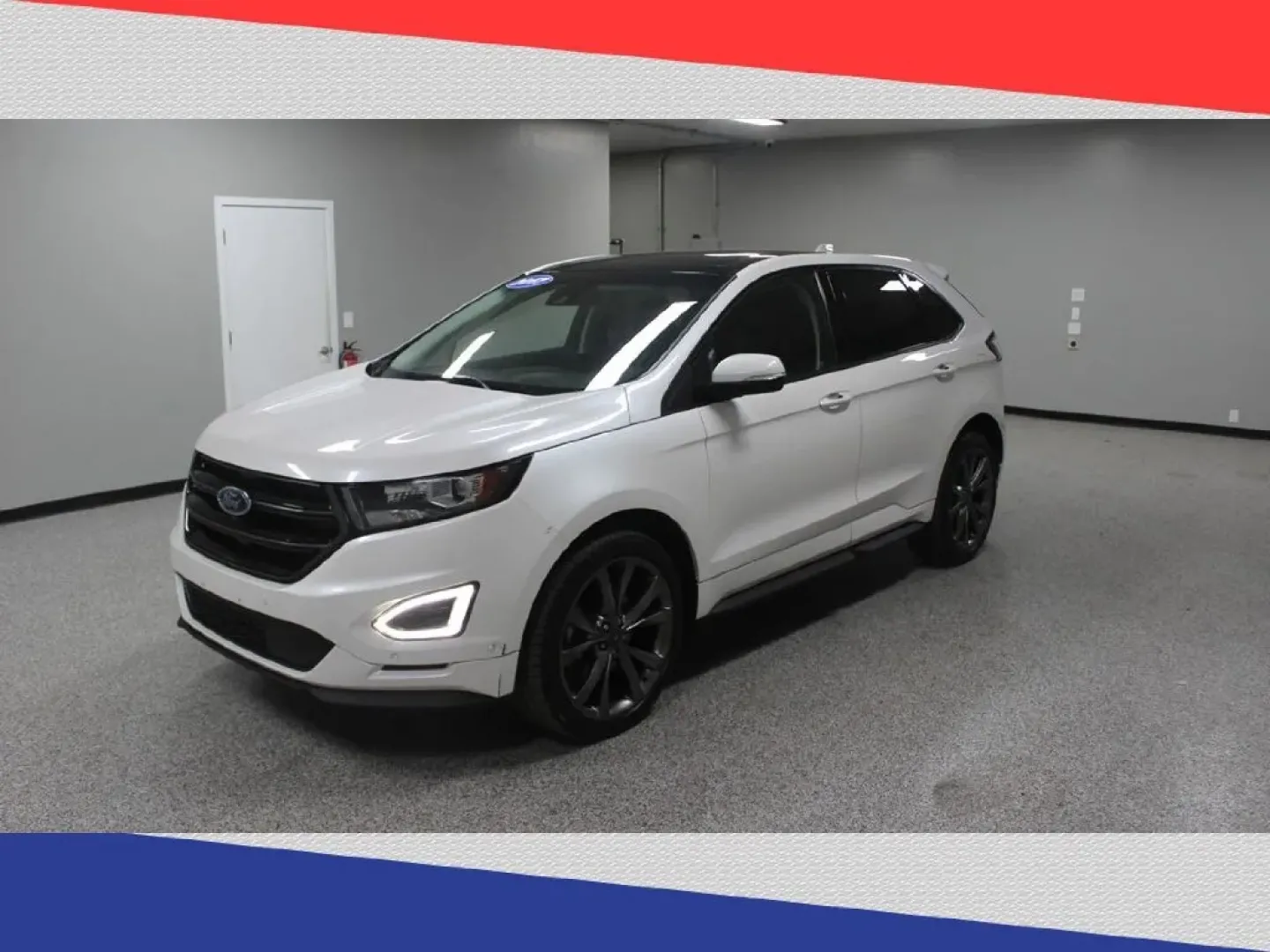 2017 Ford Edge Sport AWD (2FMPK4AP3HB) with an 2.7L V6 DOCH 24V engine, 6A transmission, located at 5170 N La Cholla Blvd, Tucson, AZ, 85705, (520) 989-0282, 32.228245, -111.011742 - Embrace the open road with this **2017 Ford Edge**, the perfect companion for weekend adventures or daily commutes in Tucson, AZ. With its spacious interior, comfortable seating for up to five passengers, and impressive performance, this SUV checks all the boxes for families, commuters, and anyone s - Photo#6
