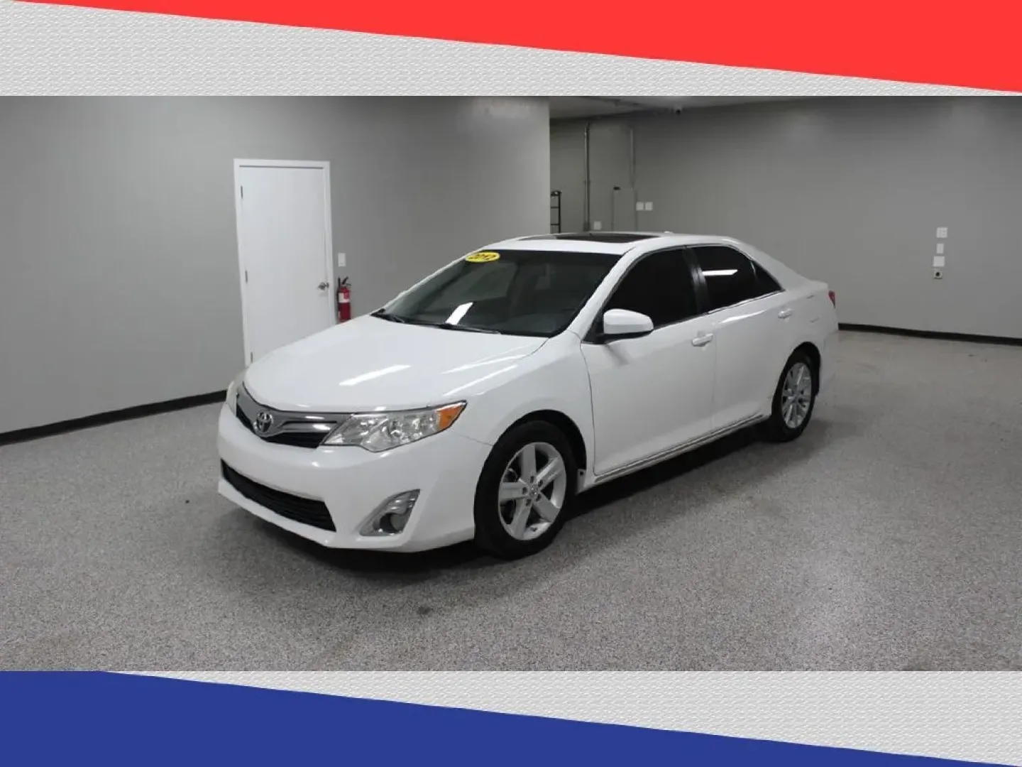 2012 Toyota Camry SE (4T1BF1FK5CU) with an 2.5L L4 DOHC 16V engine, 6-Speed Automatic transmission, located at 5170 N La Cholla Blvd, Tucson, AZ, 85705, (520) 989-0282, 32.228245, -111.011742 - **Drive into Adventure with the 2012 Toyota Camry Your Perfect Daily Companion!**<br /> <br /> Are you searching for a reliable sedan that combines comfort, efficiency, and style? Look no further! This 2012 Toyota Camry is not just a car; it's a lifestyle choice, perfect for daily commutes, family - Photo#6