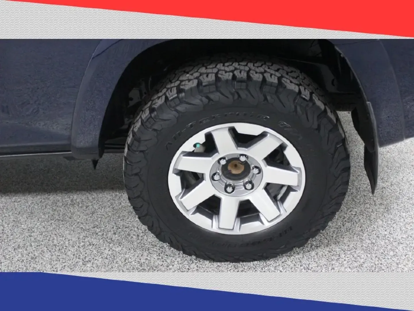 2015 Toyota 4Runner SR5 4WD (JTEBU5JR1F5) with an 4.0L V6 DOHC 24V engine, 5-Speed Automatic transmission, located at 5170 N La Cholla Blvd, Tucson, AZ, 85705, (520) 989-0282, 32.228245, -111.011742 - **Adventure Awaits: Explore Tucson in a 2015 Toyota 4Runner**<br /> <br /> Are you looking for the perfect companion for your weekend getaways or daily commutes? The 2015 Toyota 4Runner is designed to elevate your lifestyle! This rugged yet refined SUV is particularly great for outdoor enthusiasts, - Photo#43