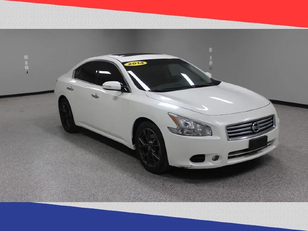 photo of 2014 Nissan Maxima SV