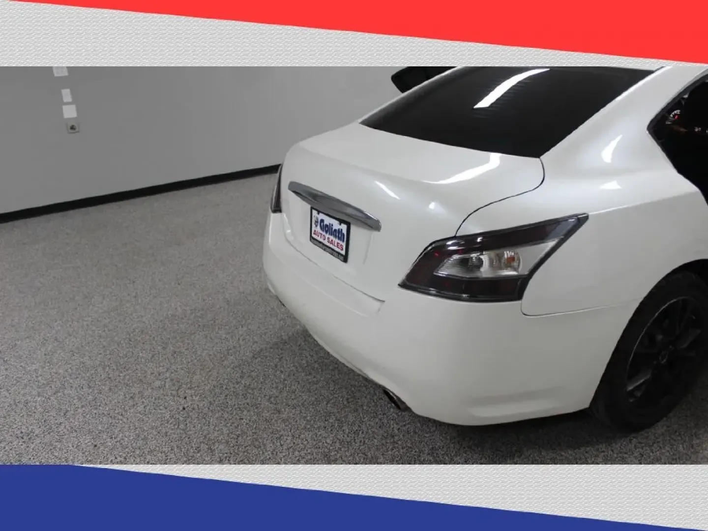 2014 Nissan Maxima SV (1N4AA5AP1EC) with an 3.5L V6 DOHC 24V engine, Continuously Variable Transmission transmission, located at 5170 N La Cholla Blvd, Tucson, AZ, 85705, (520) 989-0282, 32.228245, -111.011742 - **Discover Your Next Adventure with the 2014 Nissan Maxima at Goliath Auto Sales!**<br /> <br /> If you're searching for a reliable and stylish sedan that perfectly fits your active lifestyle, look no further than the 2014 Nissan Maxima. This pre-owned gem has been designed for those who embrace the - Photo#28
