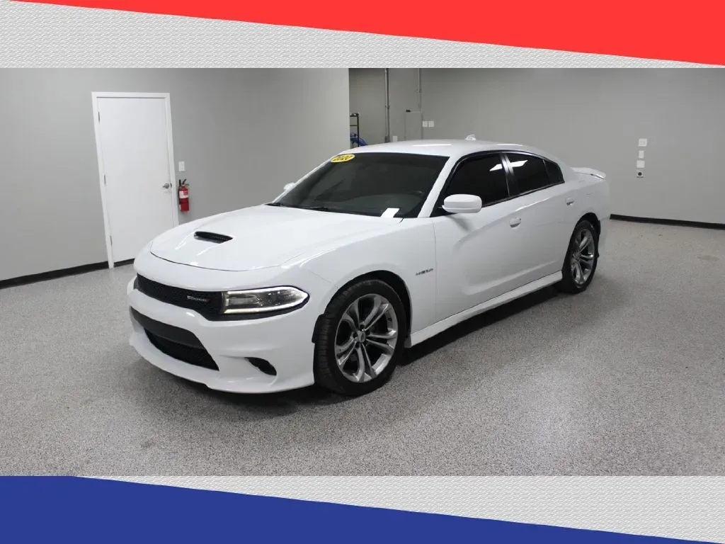 2020 Dodge Charger R/T (2C3CDXCT9LH) with an 5.7L V8 OHV 16V engine, 8A transmission, located at 5170 N La Cholla Blvd, Tucson, AZ, 85705, (520) 989-0282, 32.228245, -111.011742 - **Unleash Your Inner Road Warrior with the 2020 Dodge Charger at Goliath Auto Sales!**<br /> <br /> Are you ready to elevate your daily commute or weekend adventure? The 2020 Dodge Charger is your ticket to a thrilling driving experience while offering the space and comfort you and your passengers d - Photo#5