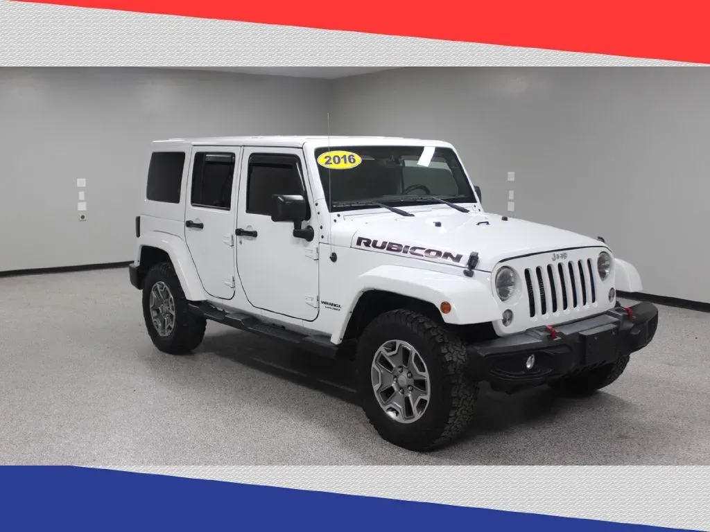 2016 Jeep Wrangler Unlimited Rubicon 4WD (1C4BJWFG8GL) with an 3.6L V6 DOHC 24V FFV engine, Automatic transmission, located at 5170 N La Cholla Blvd, Tucson, AZ, 85705, (520) 989-0282, 32.228245, -111.011742 - **Discover Your Adventure with the 2016 Jeep Wrangler Sport Available Now at Goliath Auto Sales!**<br /> <br /> Are you ready to elevate your weekend adventures or daily commutes with a vehicle that can handle both with ease? Look no further than this 2016 Jeep Wrangler Sport, the ultimate SUV for - Photo#0