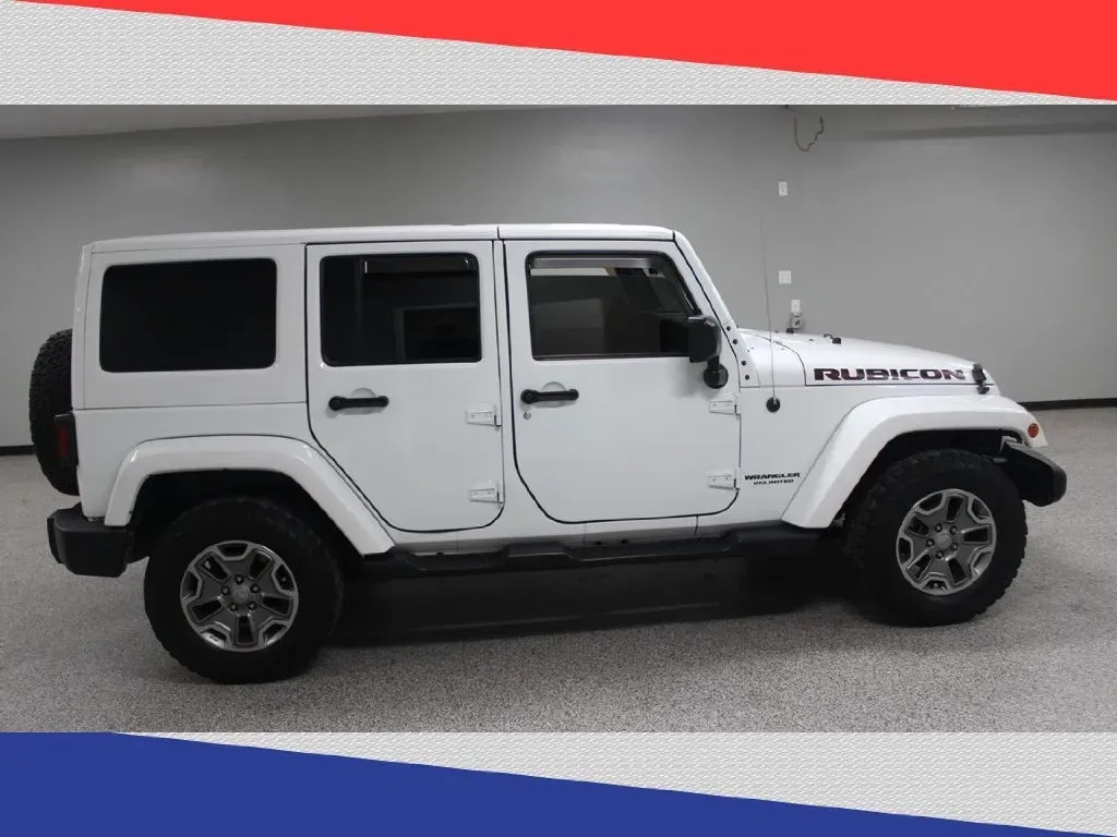 2016 Jeep Wrangler Unlimited Rubicon 4WD (1C4BJWFG8GL) with an 3.6L V6 DOHC 24V FFV engine, Automatic transmission, located at 5170 N La Cholla Blvd, Tucson, AZ, 85705, (520) 989-0282, 32.228245, -111.011742 - **Discover Your Adventure with the 2016 Jeep Wrangler Sport Available Now at Goliath Auto Sales!**<br /> <br /> Are you ready to elevate your weekend adventures or daily commutes with a vehicle that can handle both with ease? Look no further than this 2016 Jeep Wrangler Sport, the ultimate SUV for - Photo#1