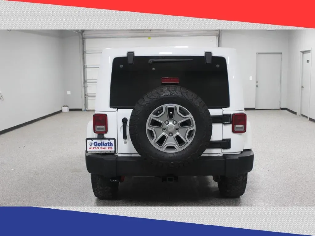 2016 Jeep Wrangler Unlimited Rubicon 4WD (1C4BJWFG8GL) with an 3.6L V6 DOHC 24V FFV engine, Automatic transmission, located at 5170 N La Cholla Blvd, Tucson, AZ, 85705, (520) 989-0282, 32.228245, -111.011742 - **Discover Your Adventure with the 2016 Jeep Wrangler Sport Available Now at Goliath Auto Sales!**<br /> <br /> Are you ready to elevate your weekend adventures or daily commutes with a vehicle that can handle both with ease? Look no further than this 2016 Jeep Wrangler Sport, the ultimate SUV for - Photo#3