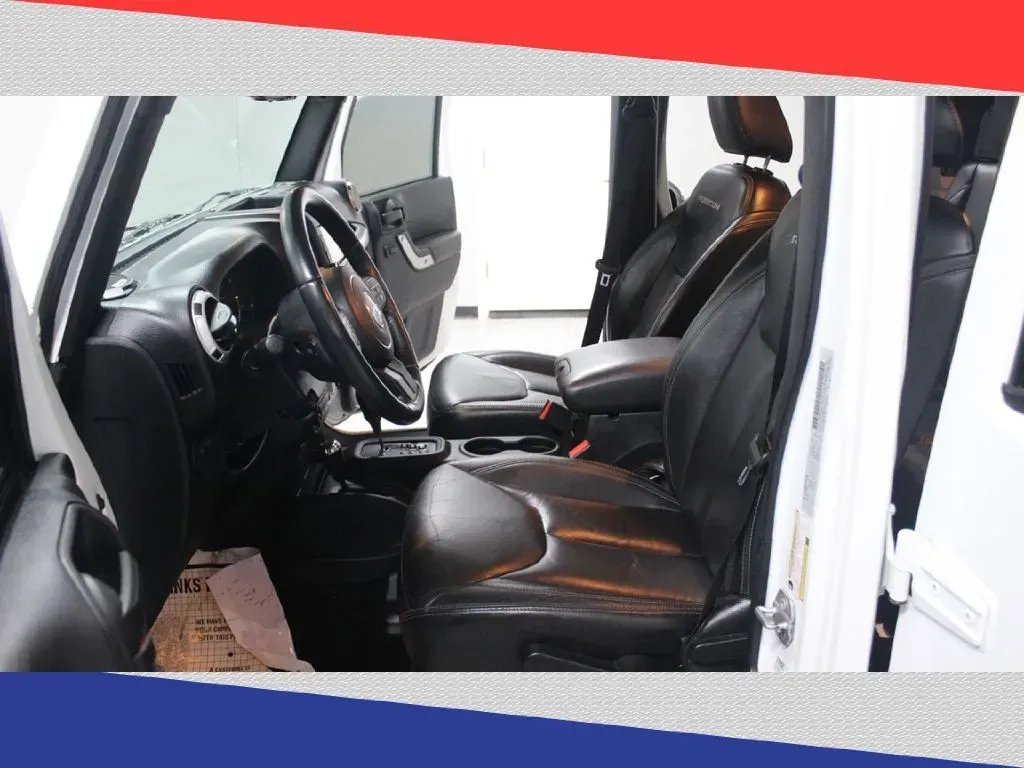 2016 Jeep Wrangler Unlimited Rubicon 4WD (1C4BJWFG8GL) with an 3.6L V6 DOHC 24V FFV engine, Automatic transmission, located at 5170 N La Cholla Blvd, Tucson, AZ, 85705, (520) 989-0282, 32.228245, -111.011742 - **Discover Your Adventure with the 2016 Jeep Wrangler Sport Available Now at Goliath Auto Sales!**<br /> <br /> Are you ready to elevate your weekend adventures or daily commutes with a vehicle that can handle both with ease? Look no further than this 2016 Jeep Wrangler Sport, the ultimate SUV for - Photo#10