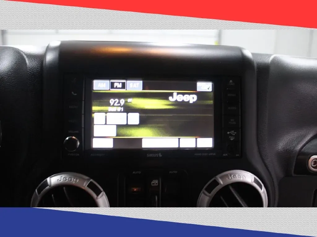 2016 Jeep Wrangler Unlimited Rubicon 4WD (1C4BJWFG8GL) with an 3.6L V6 DOHC 24V FFV engine, Automatic transmission, located at 5170 N La Cholla Blvd, Tucson, AZ, 85705, (520) 989-0282, 32.228245, -111.011742 - **Discover Your Adventure with the 2016 Jeep Wrangler Sport Available Now at Goliath Auto Sales!**<br /> <br /> Are you ready to elevate your weekend adventures or daily commutes with a vehicle that can handle both with ease? Look no further than this 2016 Jeep Wrangler Sport, the ultimate SUV for - Photo#18