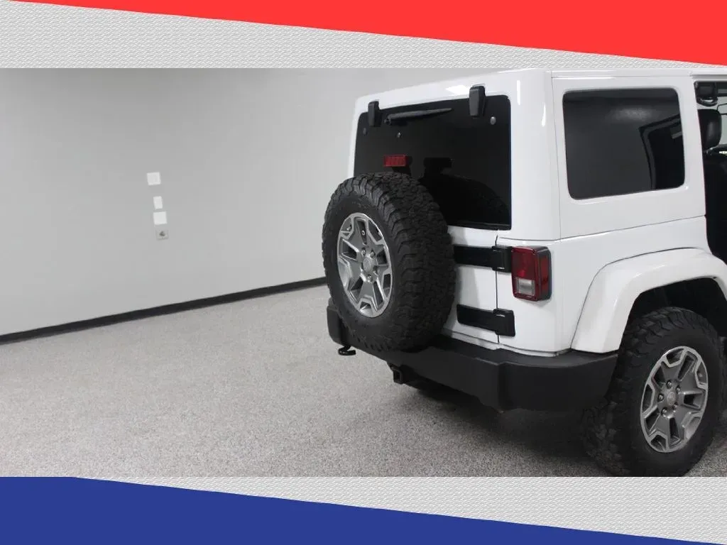 2016 Jeep Wrangler Unlimited Rubicon 4WD (1C4BJWFG8GL) with an 3.6L V6 DOHC 24V FFV engine, Automatic transmission, located at 5170 N La Cholla Blvd, Tucson, AZ, 85705, (520) 989-0282, 32.228245, -111.011742 - **Discover Your Adventure with the 2016 Jeep Wrangler Sport Available Now at Goliath Auto Sales!**<br /> <br /> Are you ready to elevate your weekend adventures or daily commutes with a vehicle that can handle both with ease? Look no further than this 2016 Jeep Wrangler Sport, the ultimate SUV for - Photo#23
