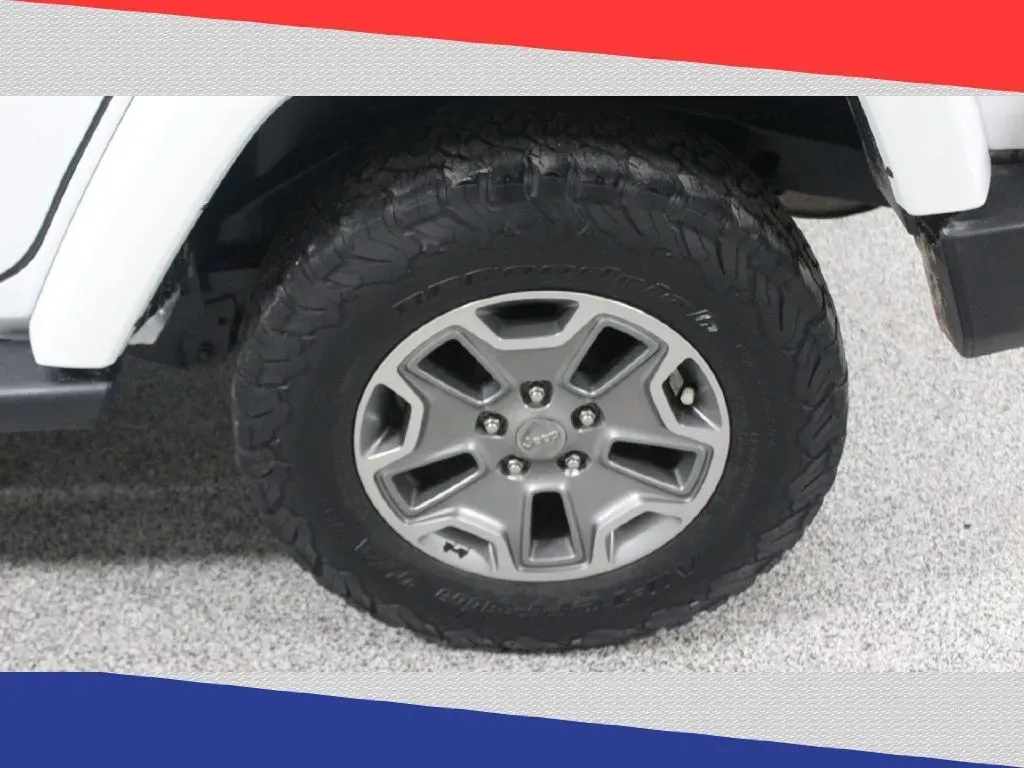 2016 Jeep Wrangler Unlimited Rubicon 4WD (1C4BJWFG8GL) with an 3.6L V6 DOHC 24V FFV engine, Automatic transmission, located at 5170 N La Cholla Blvd, Tucson, AZ, 85705, (520) 989-0282, 32.228245, -111.011742 - **Discover Your Adventure with the 2016 Jeep Wrangler Sport Available Now at Goliath Auto Sales!**<br /> <br /> Are you ready to elevate your weekend adventures or daily commutes with a vehicle that can handle both with ease? Look no further than this 2016 Jeep Wrangler Sport, the ultimate SUV for - Photo#31