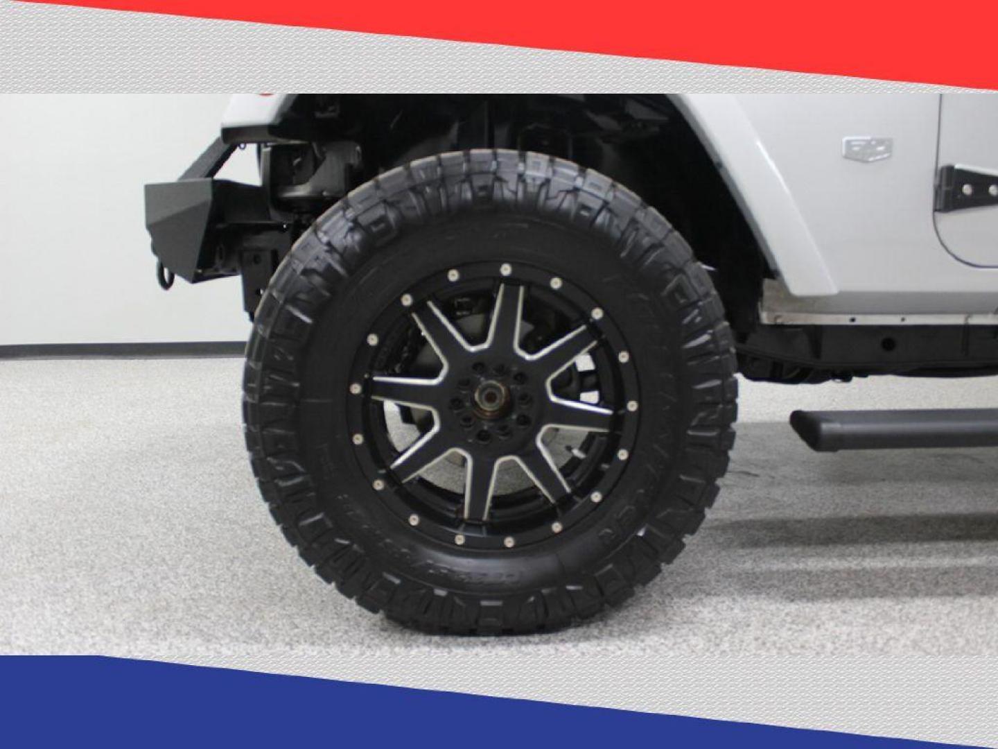 2011 Jeep Wrangler Jeep 70th Anniversary (1J4BA7H1XBL) with an 3.8L V6 OHV 12V engine, Automatic transmission, located at 5170 N La Cholla Blvd, Tucson, AZ, 85705, (520) 989-0282, 32.228245, -111.011742 - 2011 Jeep Wrangler - Photo#33